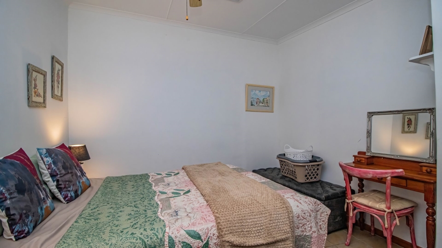 5 Bedroom Property for Sale in Fraaiuitsig Western Cape